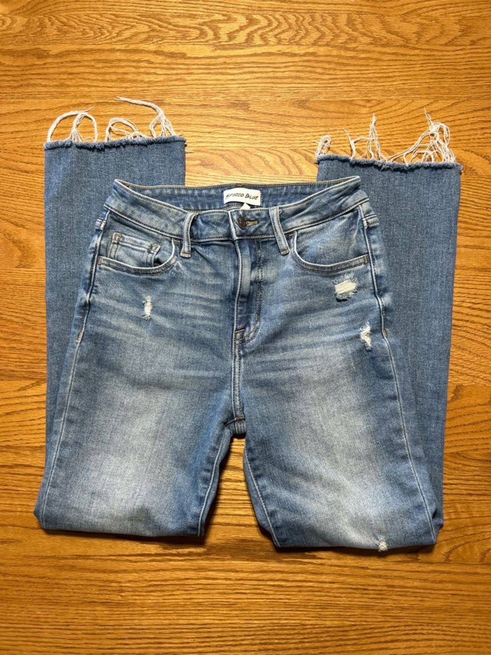 Studio Blue Distressed Light Blue Women’s Jeans Size 26
